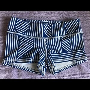 Fleo Linear original shorts size MEDIUM VGUC
